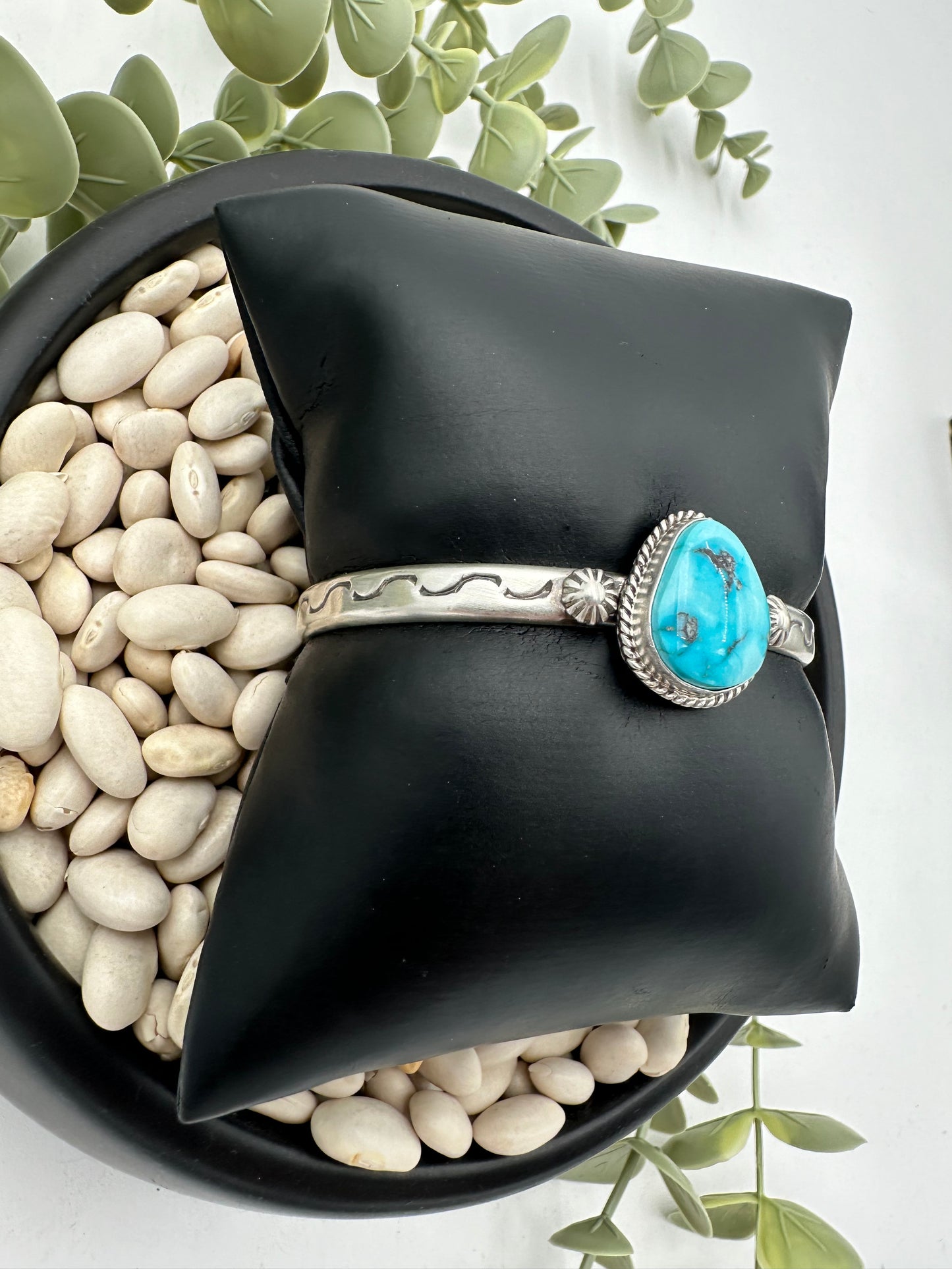 Barefoot Blue Jean Night Cuff