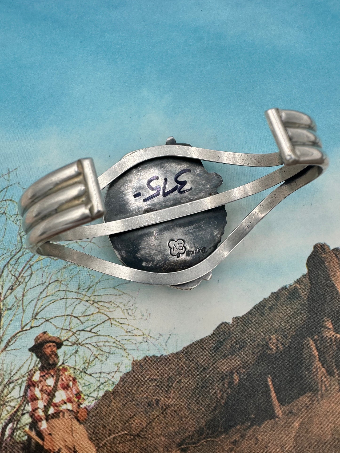 Smoke and a Light Cuff