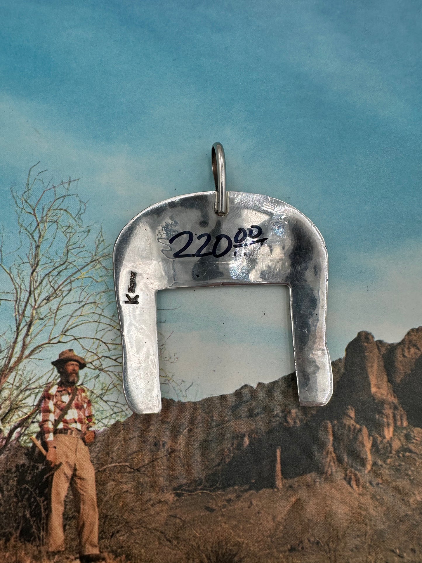 Country Never Leaves Pendant