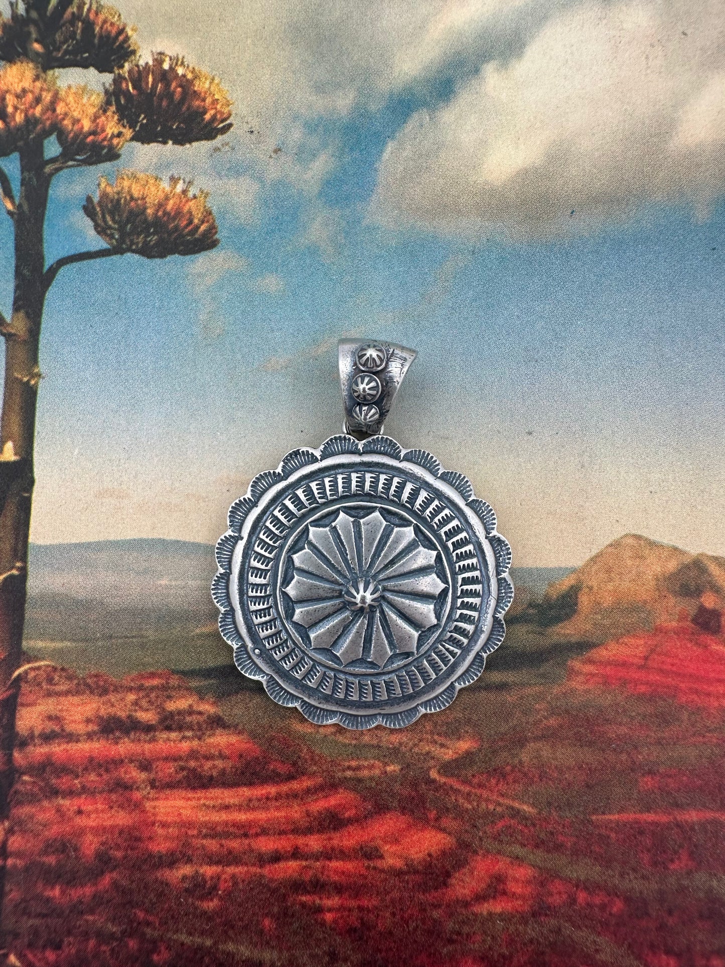 Make It Look Easy Pendant