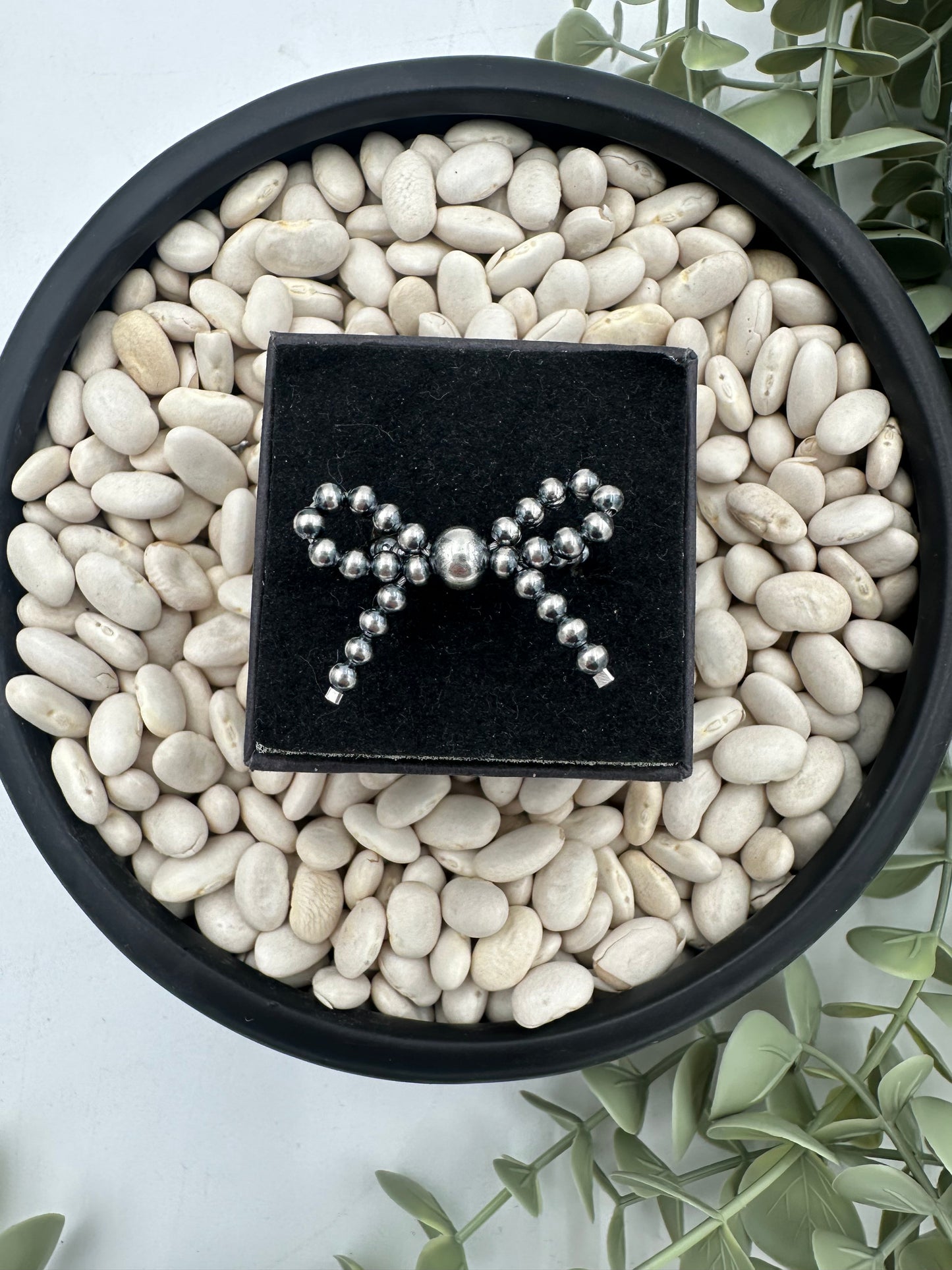 Dainty Bows Ring