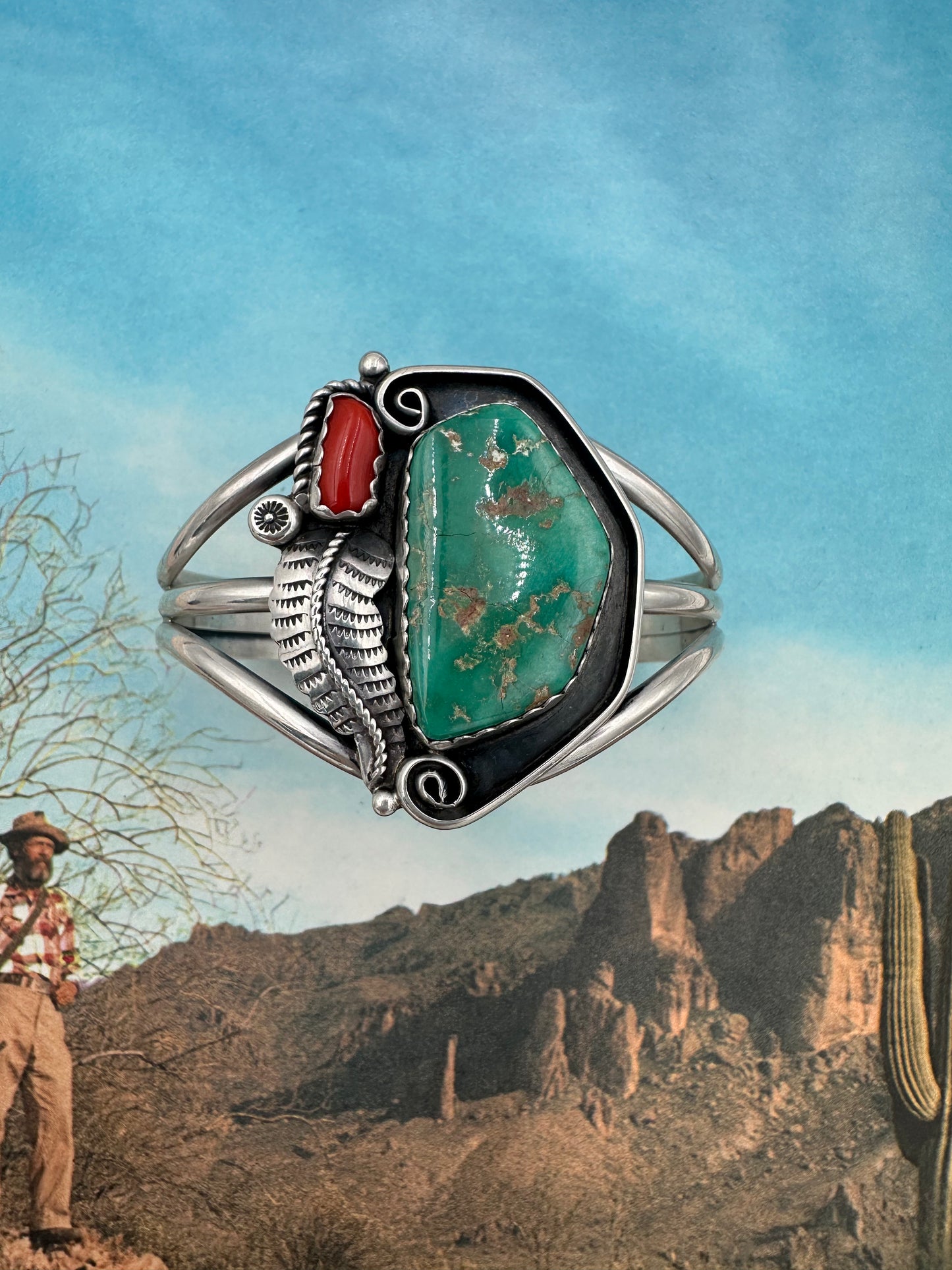 Smoke and a Light Cuff