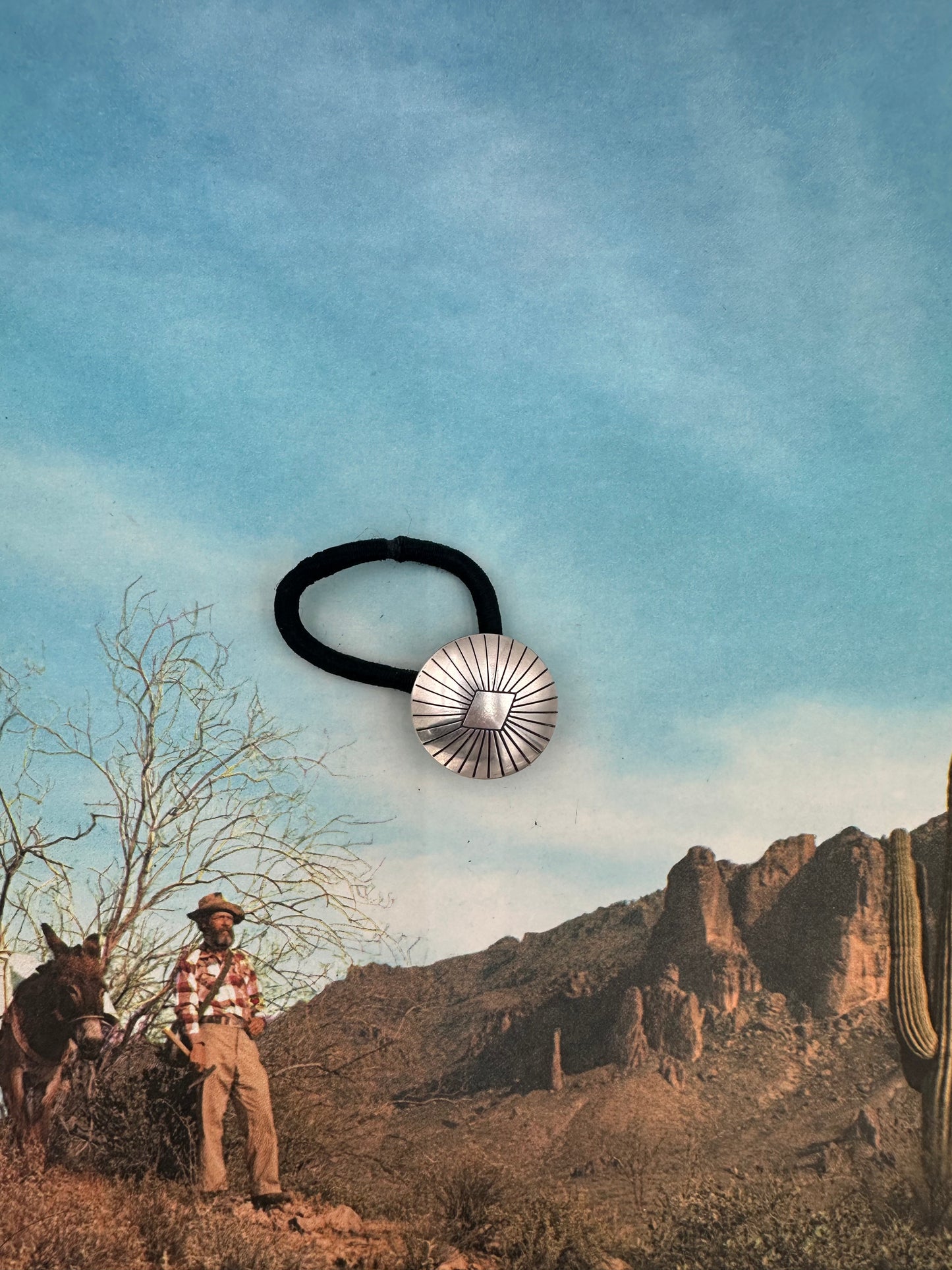 Take It On The Run Hair Tie